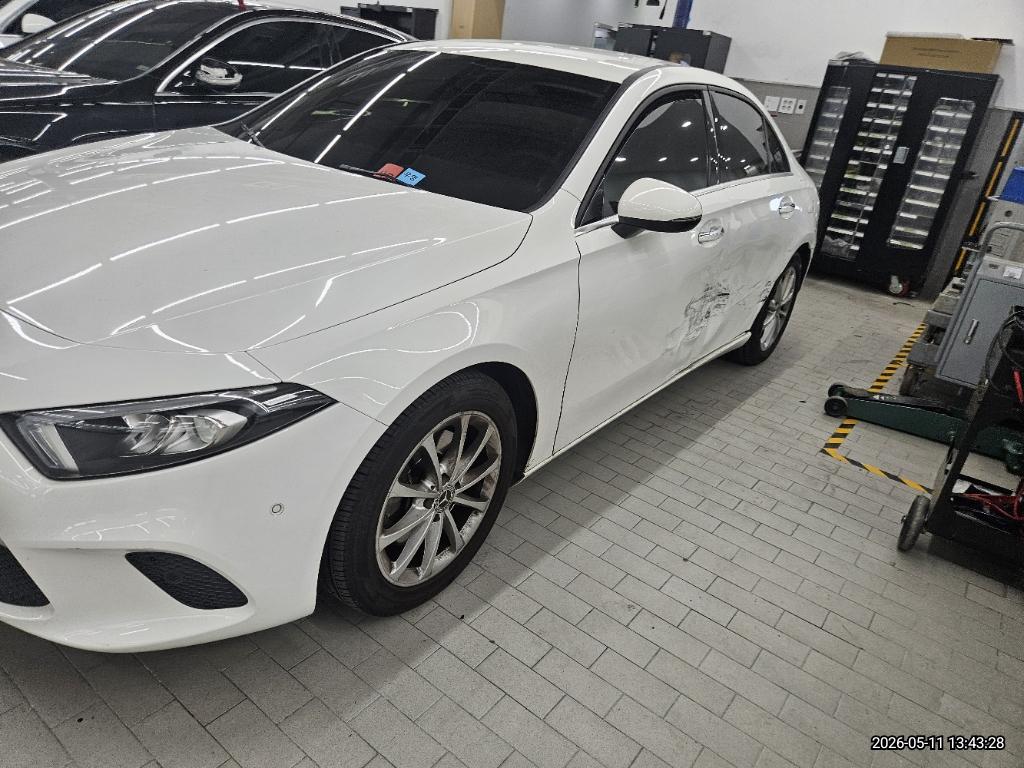 Mercedes-Benz Benz A220 Sedan