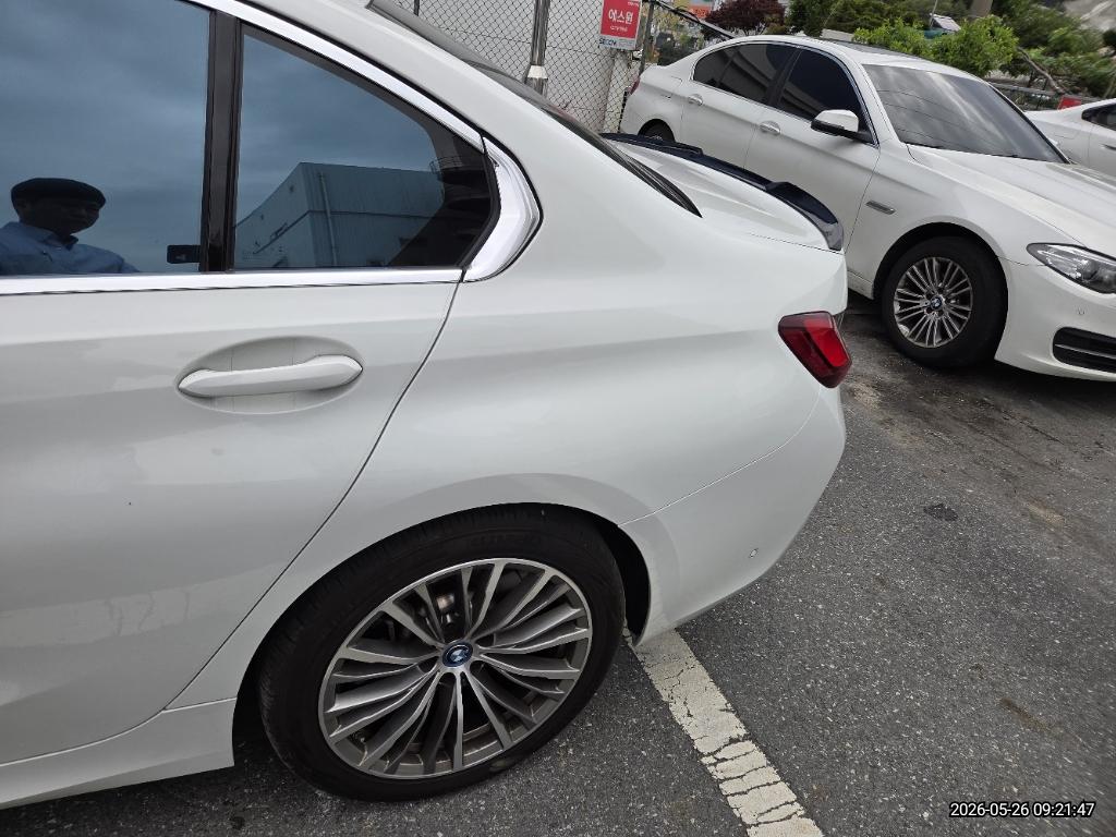 BMW BMW 330e Luxury Line