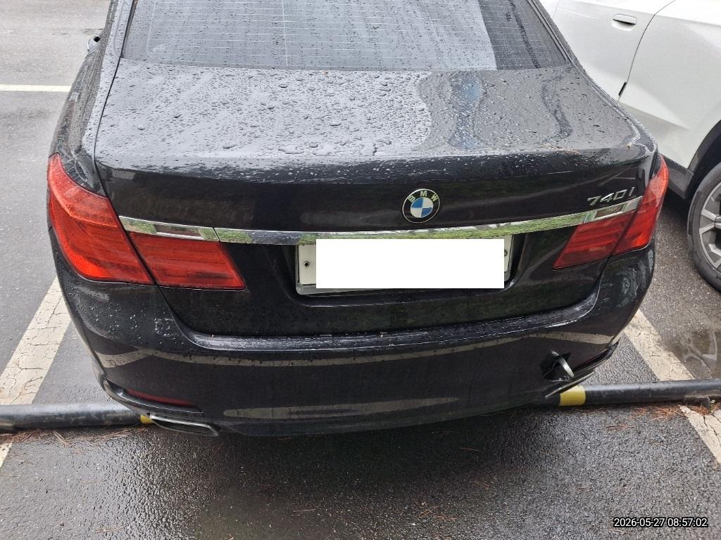 BMW BMW 740i
