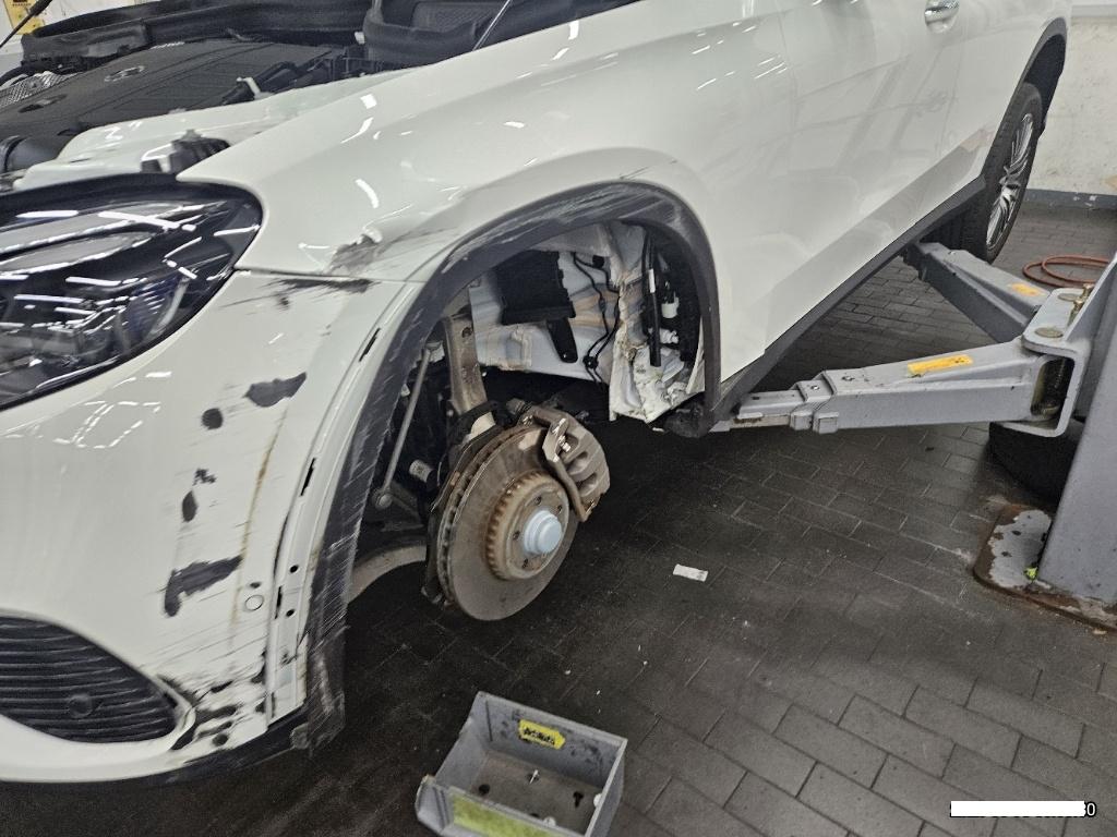 Mercedes-Benz Mercedes-Benz GLC 300 4MATIC