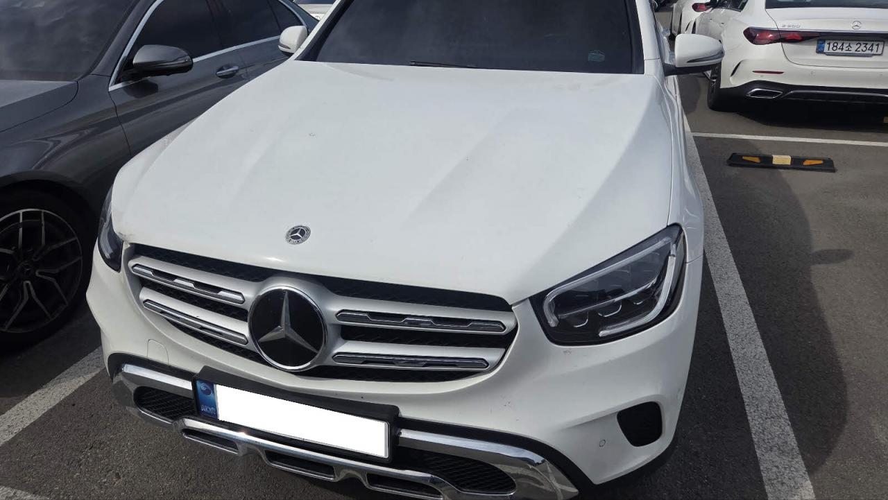 Mercedes-Benz GLC300e