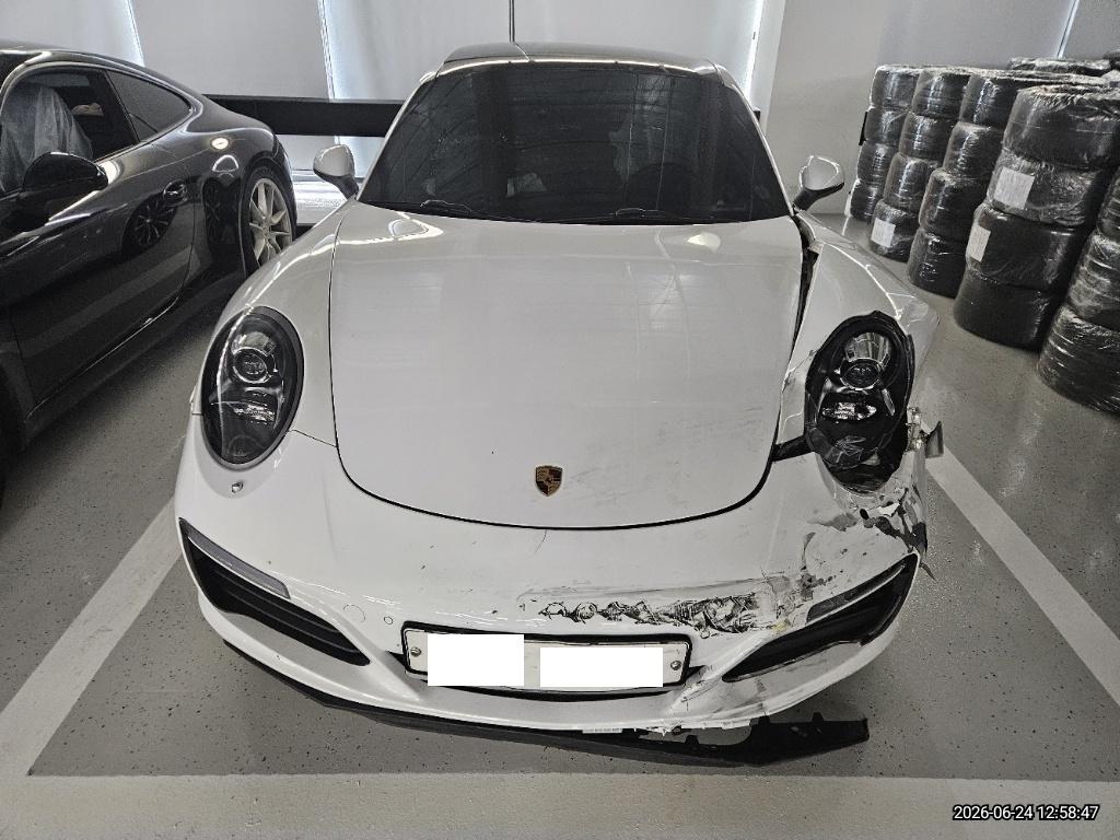 911 911 Carrera 4