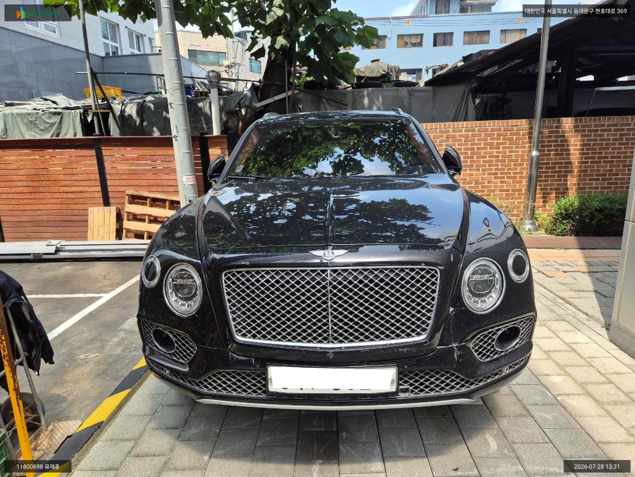 bentley bentley bentayga