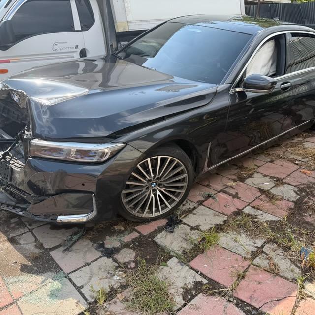 BMW BMW 740Li
