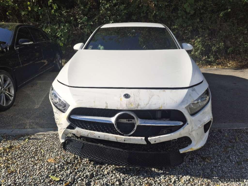 Mercedes-Benz Mercedes-Benz A220