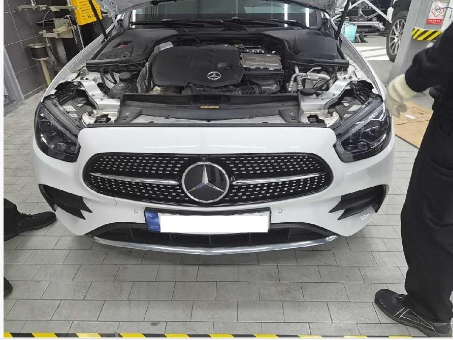 Mercedes-Benz Mercedes-Benz E220 d 4MATIC