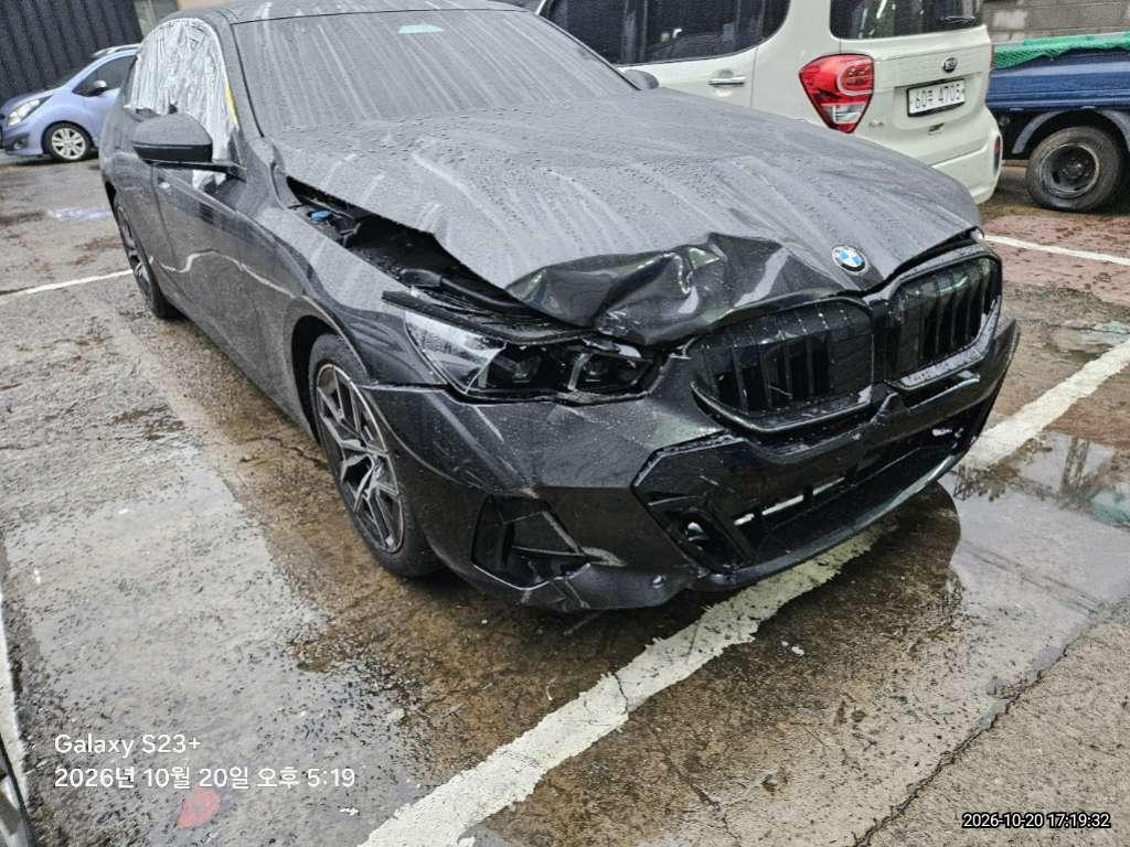 BMW 520i
