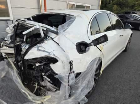 Mercedes-Benz E300 4Matic