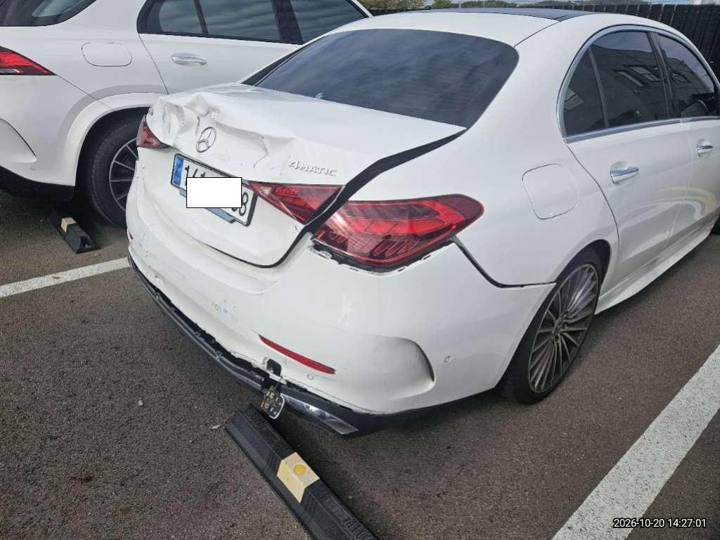 Mercedes-Benz C300 4MATIC