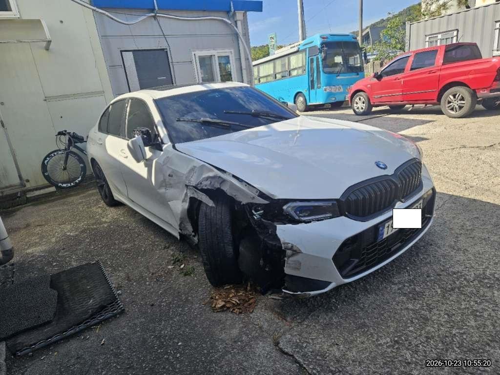 BMW 320i